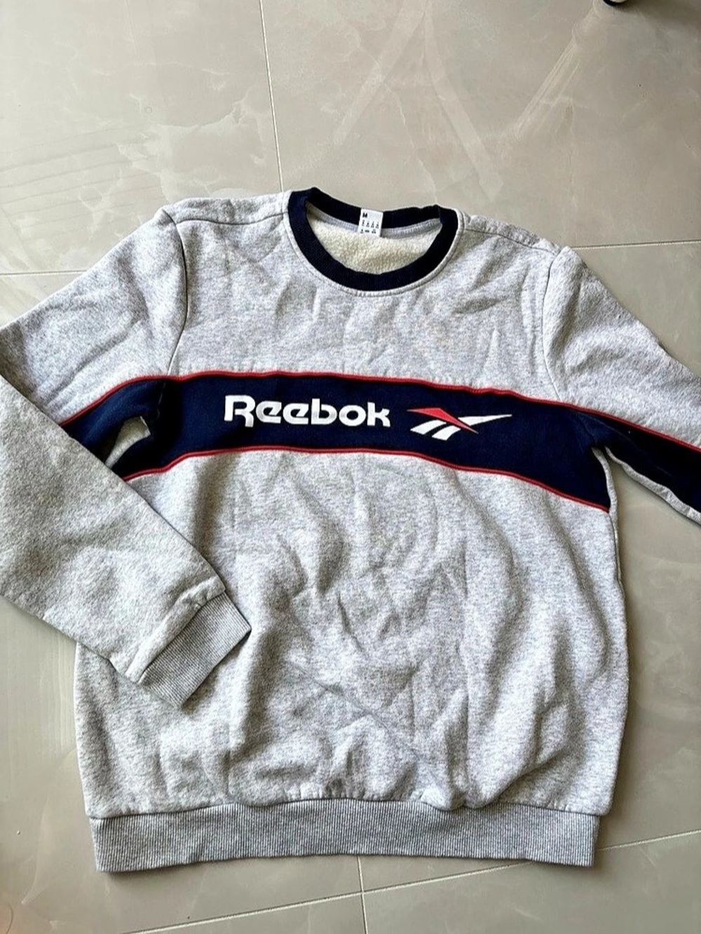Reebok Classic Logo Sweatshirt